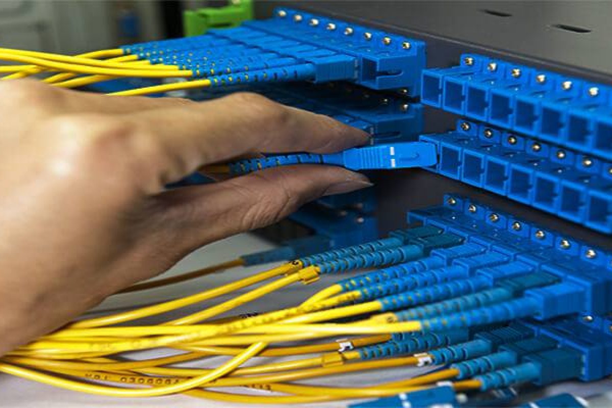 Fibra Óptica - infraestructura GPON, fusión y proyectos FTTx